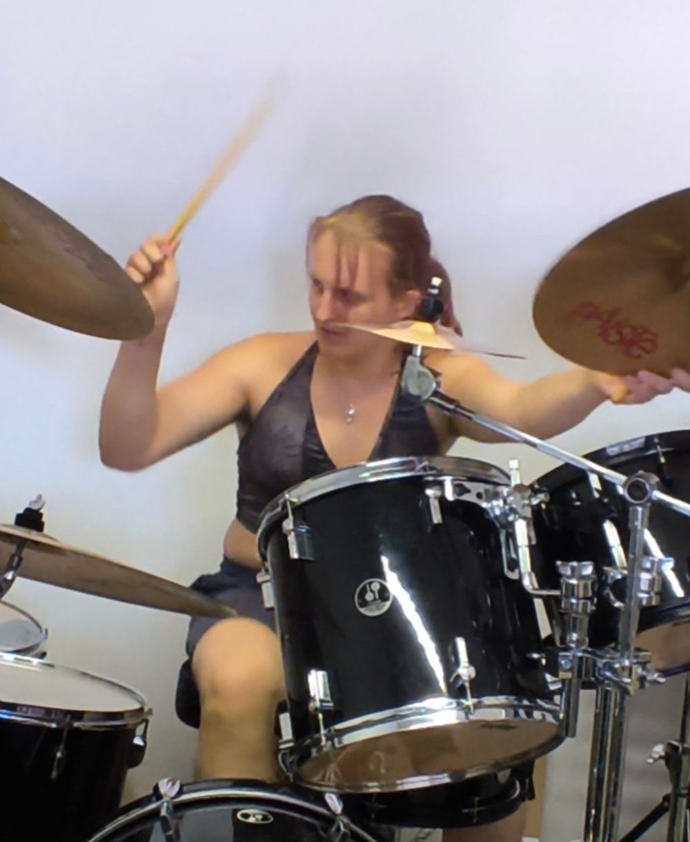 Porträt von LuciaDrums – Schlagzeug in Graz