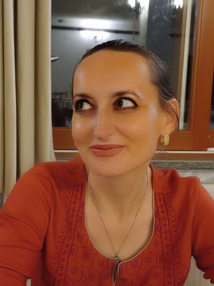 Porträt von Elisabeth Schulz – Gesang (Klassik), Gesang (Pop/Rock/Jazz), Stimmtraining, Musiktheorie, Gehörbildung, Songwriting in Vienna