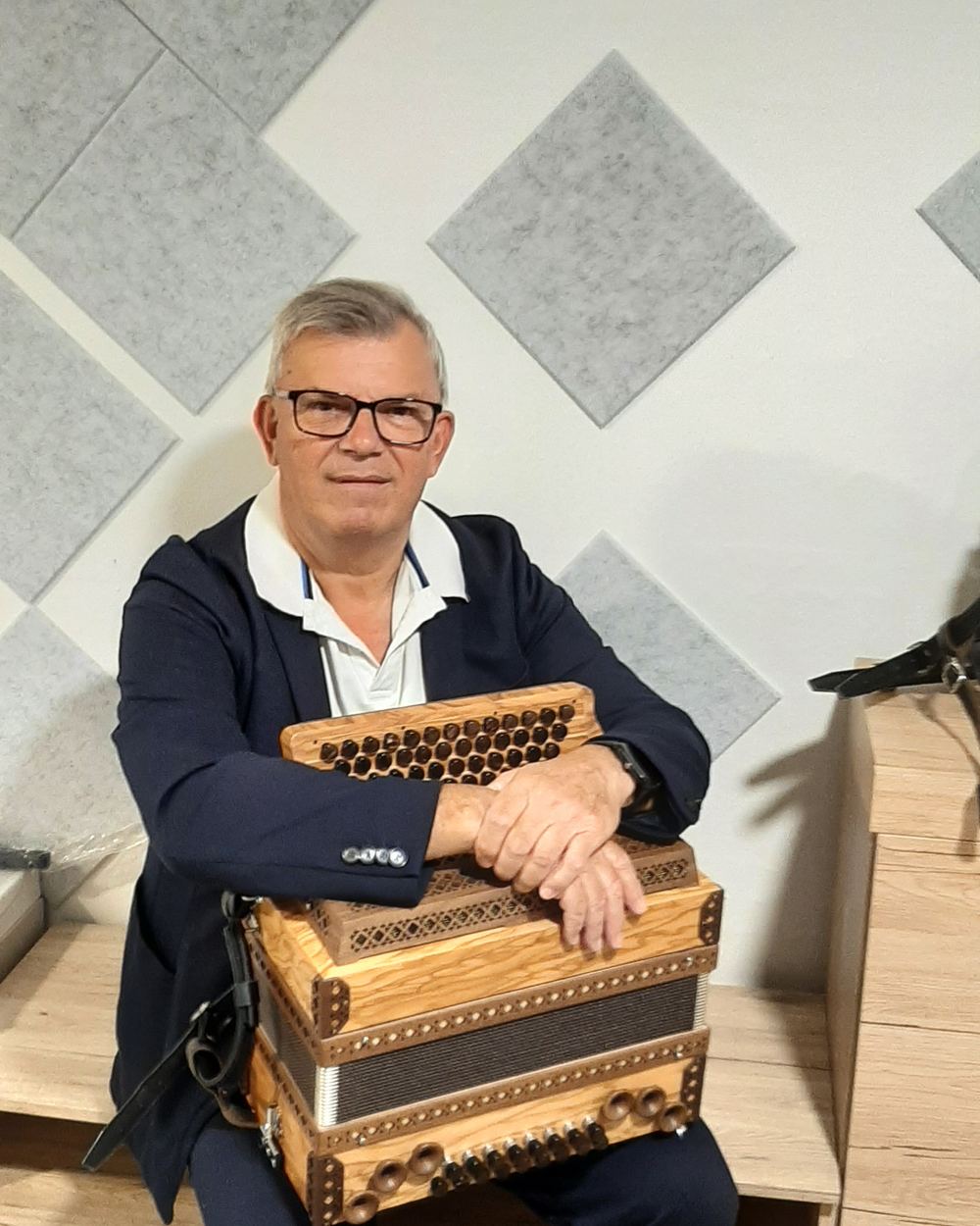 Porträt von Stefan Kelemen-Volks &Popmusikschule – Gitarre, Blockflöte, Klavier, Keyboard, Akkordeon, Steirische Harmonika, Posaune, Horn, Tuba, Trompete in Kemeten