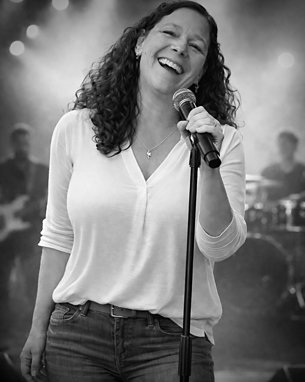 Porträt von Lydia Bacher – Gitarre in Scharnstein