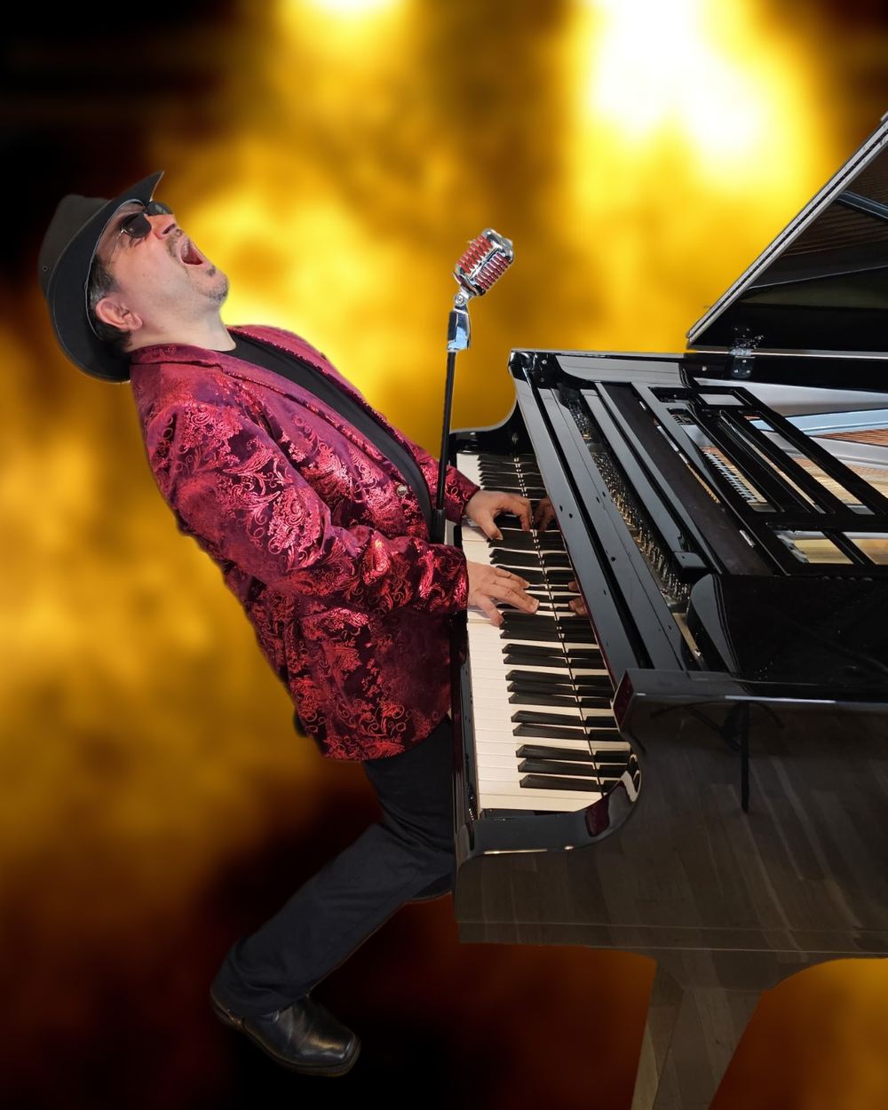 Porträt von GEORG PAPAI – Klavier, Keyboard, Gitarre, E-Gitarre, E-Bass, Schlagzeug, Musiktheorie in Wien
