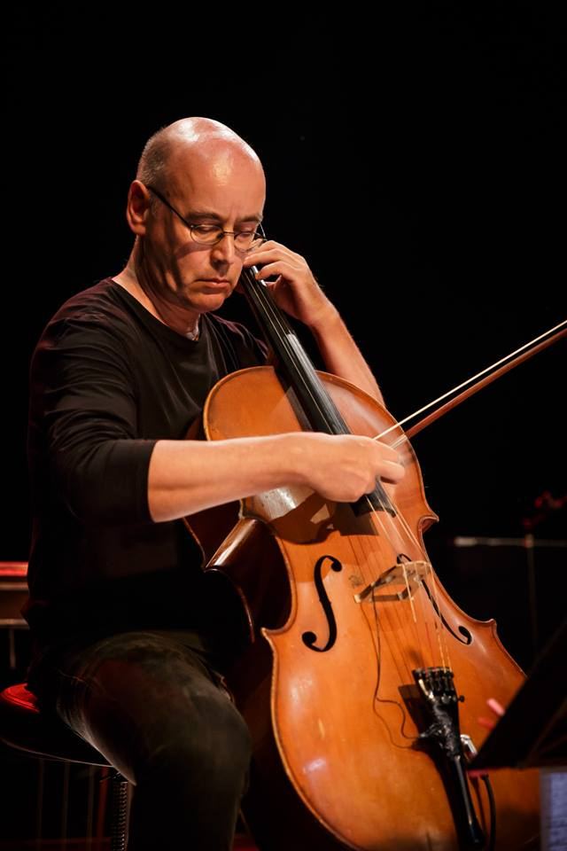 Porträt von Eckhard Mützner – Violoncello, Musiktheorie, Gehörbildung in Wien