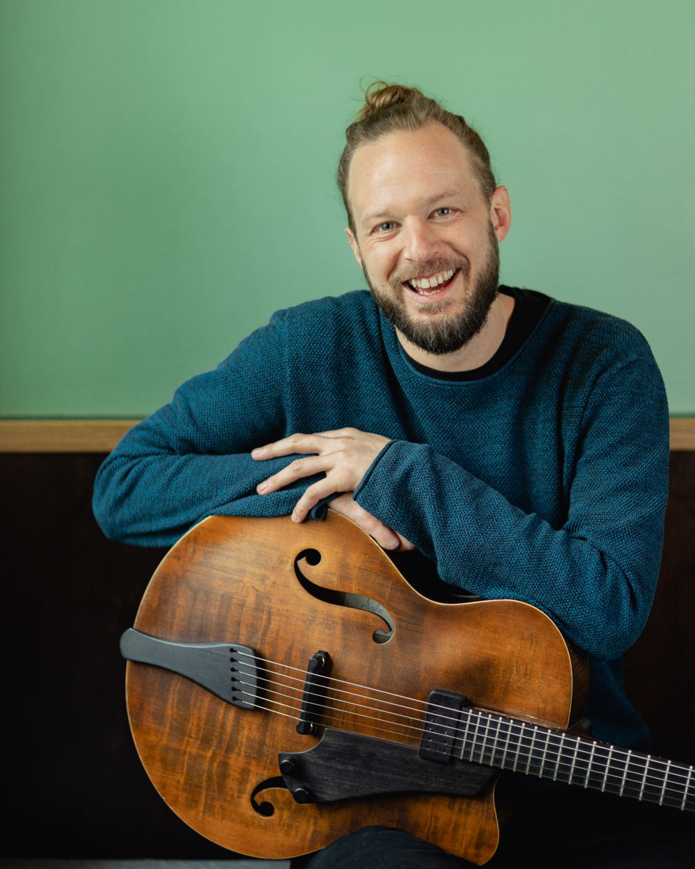 Porträt von Simon Cremer – E-Gitarre, Musiktheorie, Gehörbildung, Komposition in Wien